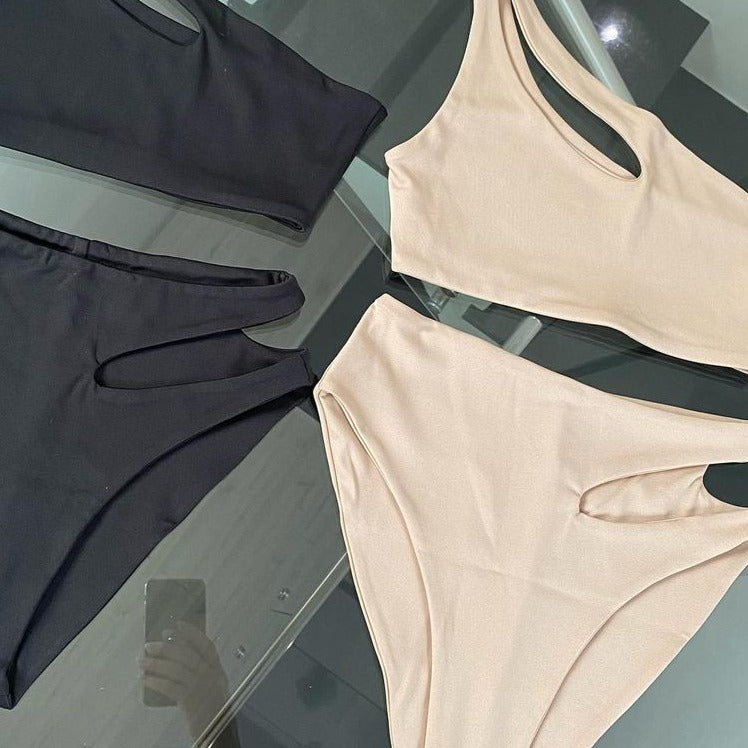 Pole dance top with a deep neckline on the chest