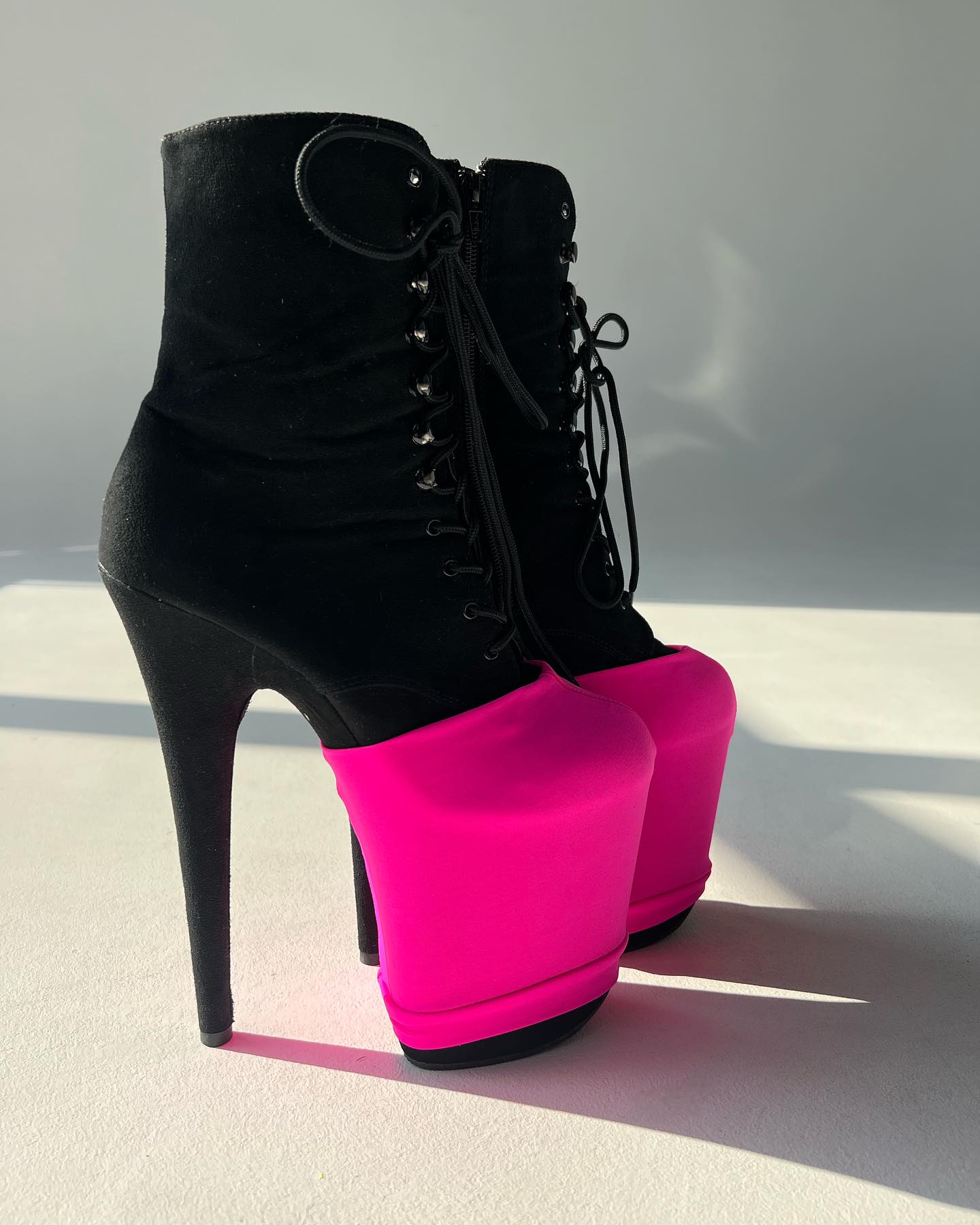 Pleaser protectors