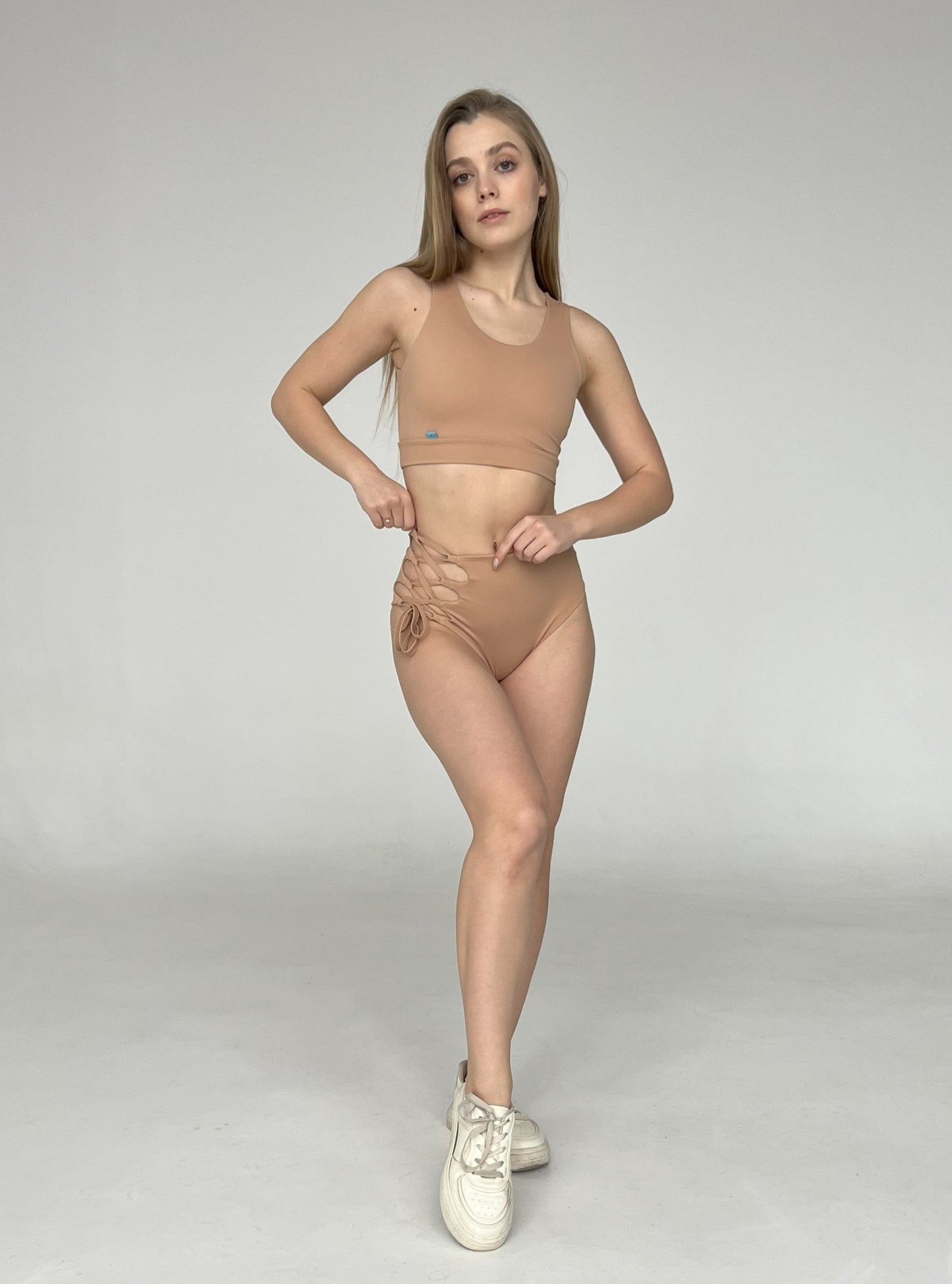 Pole-Wear-Set Stripes, Pole-Dance-Shorts mit Schnürung und Sport-BH mit Schnürung hinten