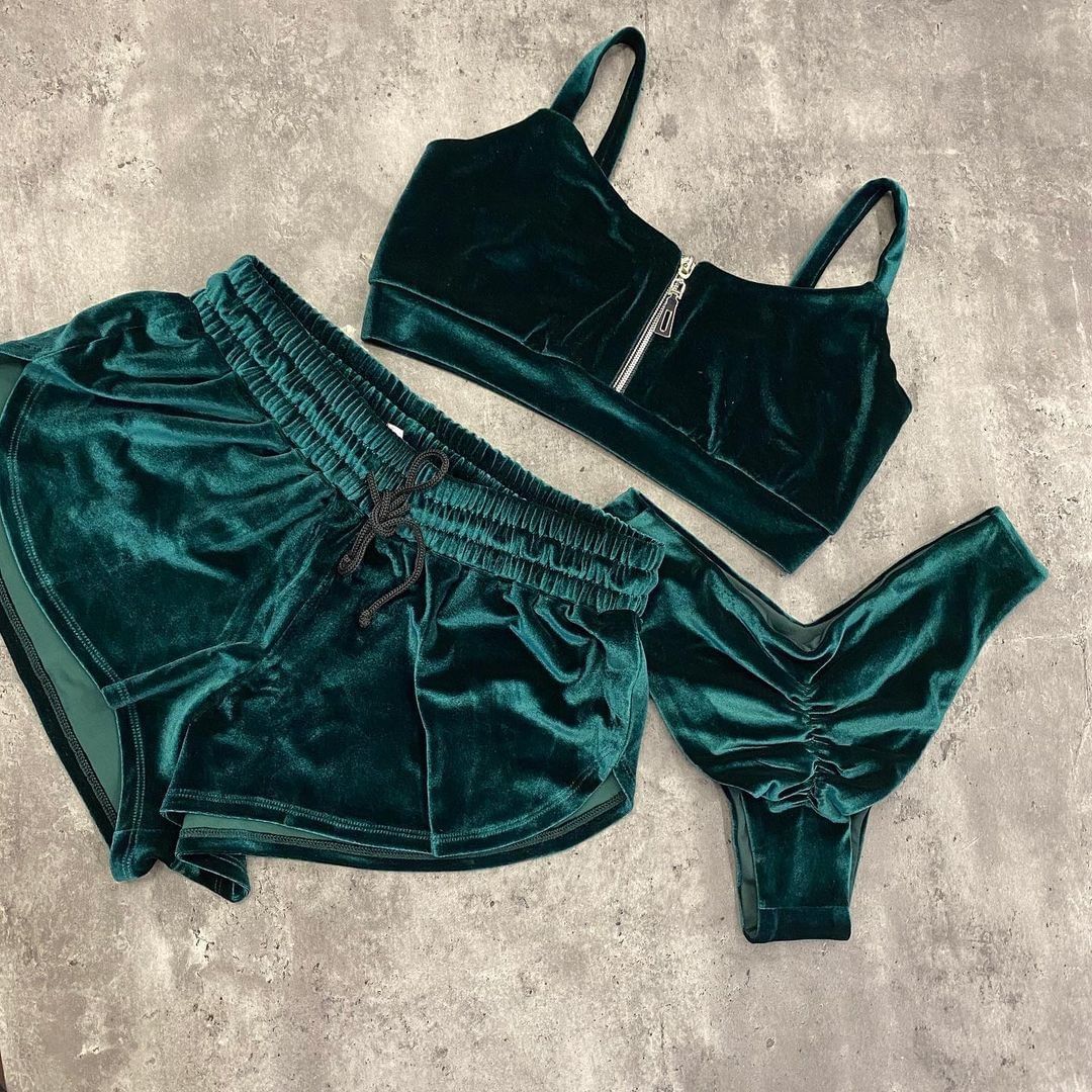 Green Velvet twerk outfit with shorts and zippered top