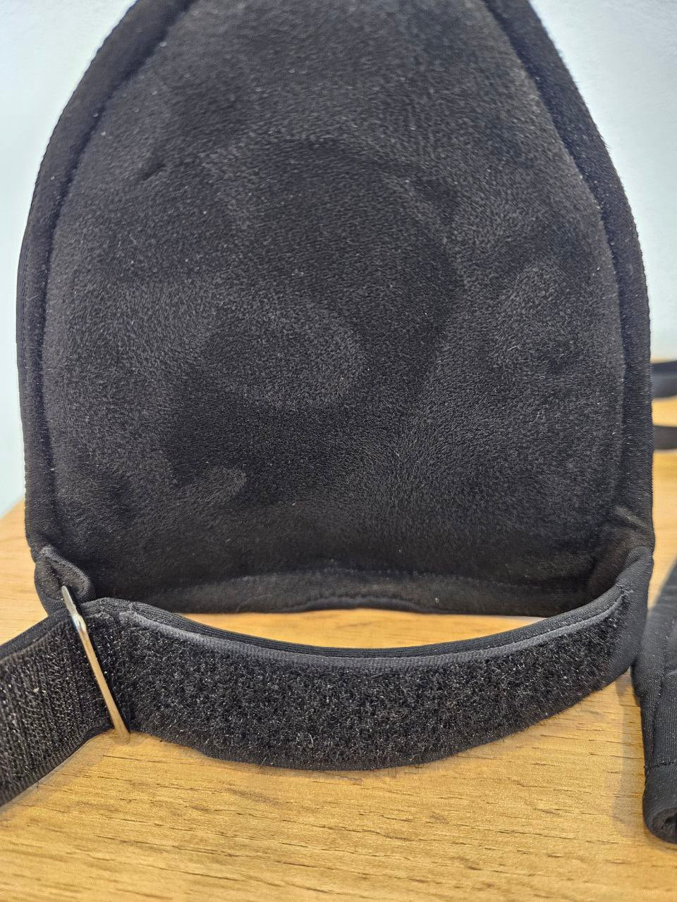 Grip Knee Pads with Garters for Exotic & Pole Dance, Floorwork Pads for Women, Kneecaps