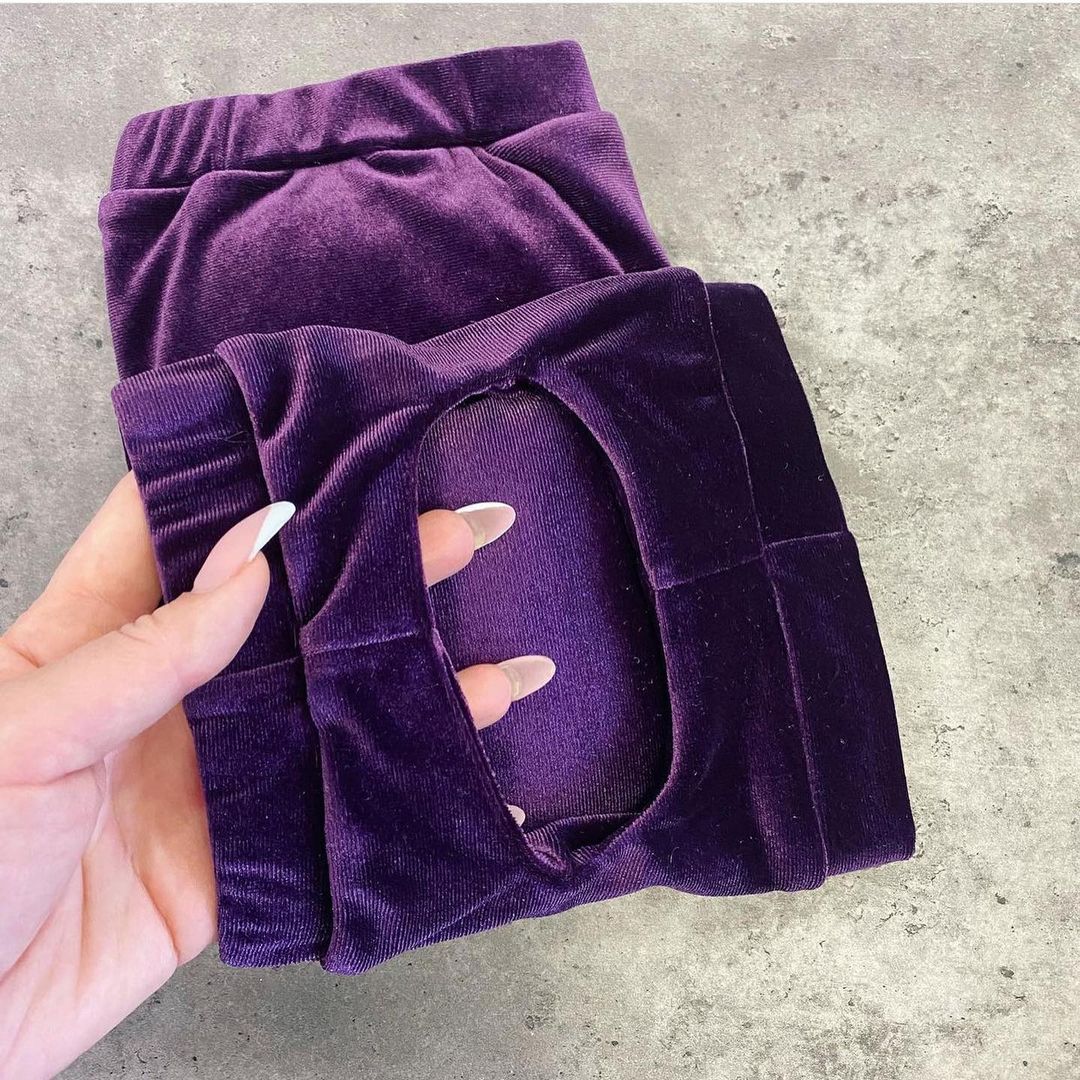 Velvet decorative knee pads with hole to grip