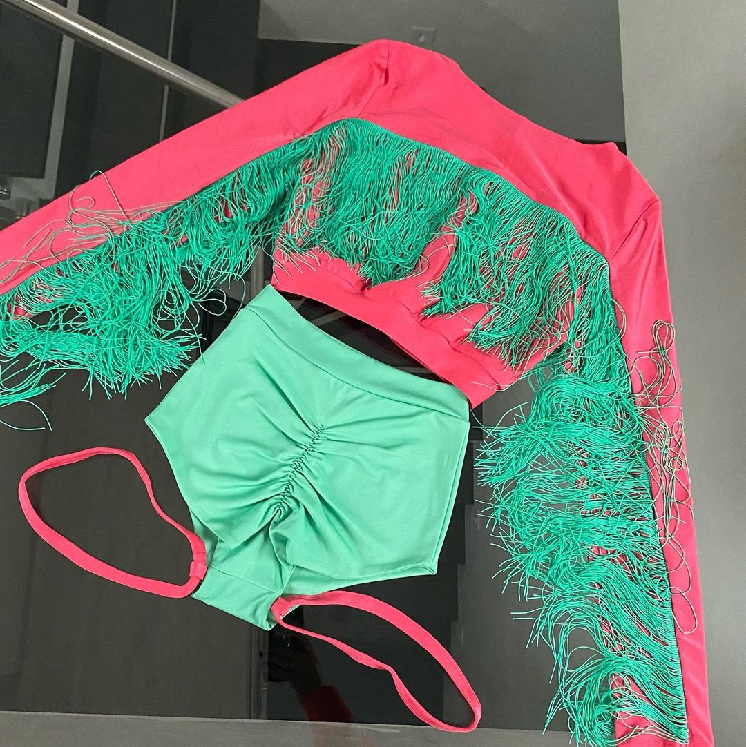 Pole dance shorts with contrast color garters